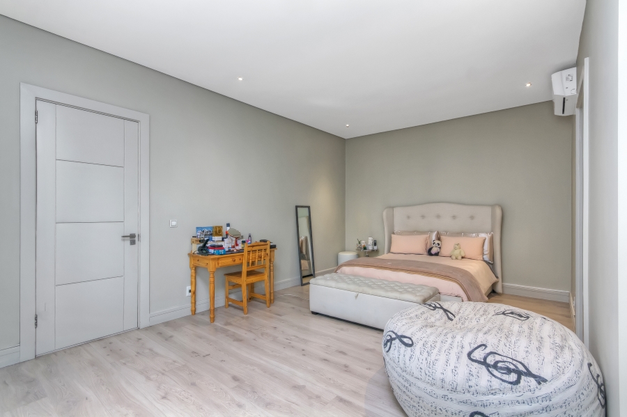 4 Bedroom Property for Sale in Morningside Gauteng