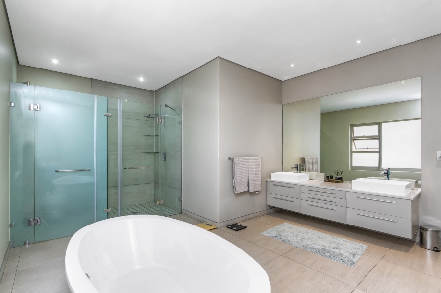 4 Bedroom Property for Sale in Morningside Gauteng