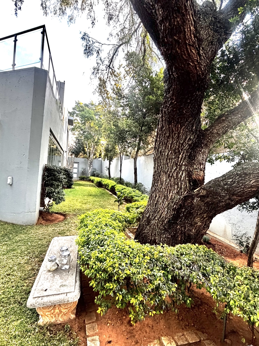 4 Bedroom Property for Sale in Morningside Gauteng