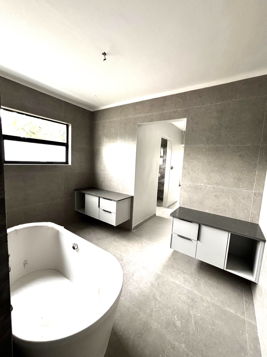 3 Bedroom Property for Sale in Norwood Gauteng