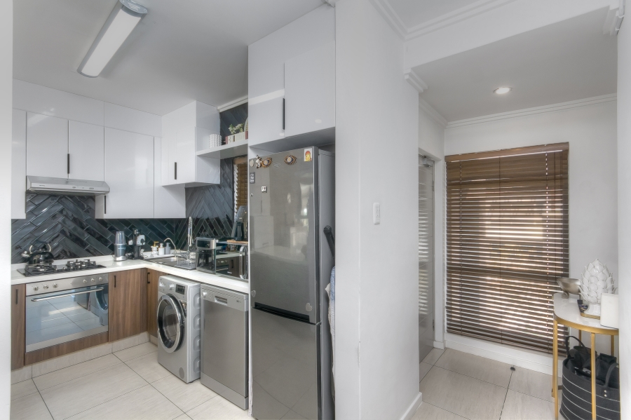 2 Bedroom Property for Sale in Morningside Gauteng