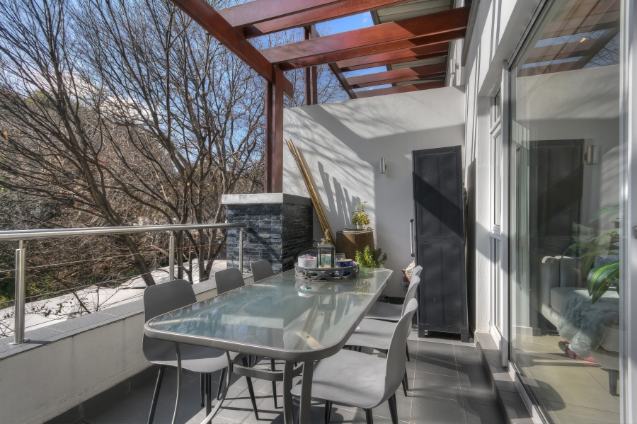 2 Bedroom Property for Sale in Morningside Gauteng