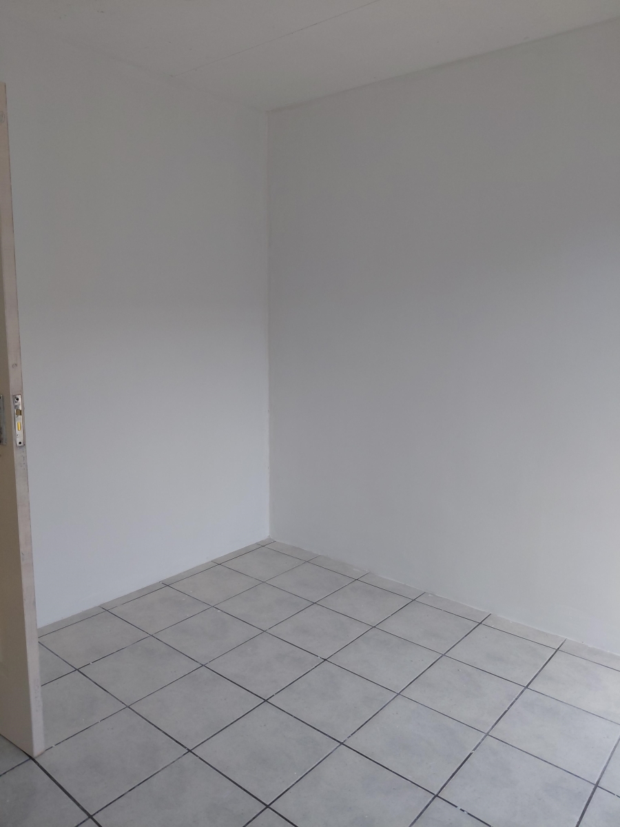 To Let 3 Bedroom Property for Rent in Birchleigh North Gauteng