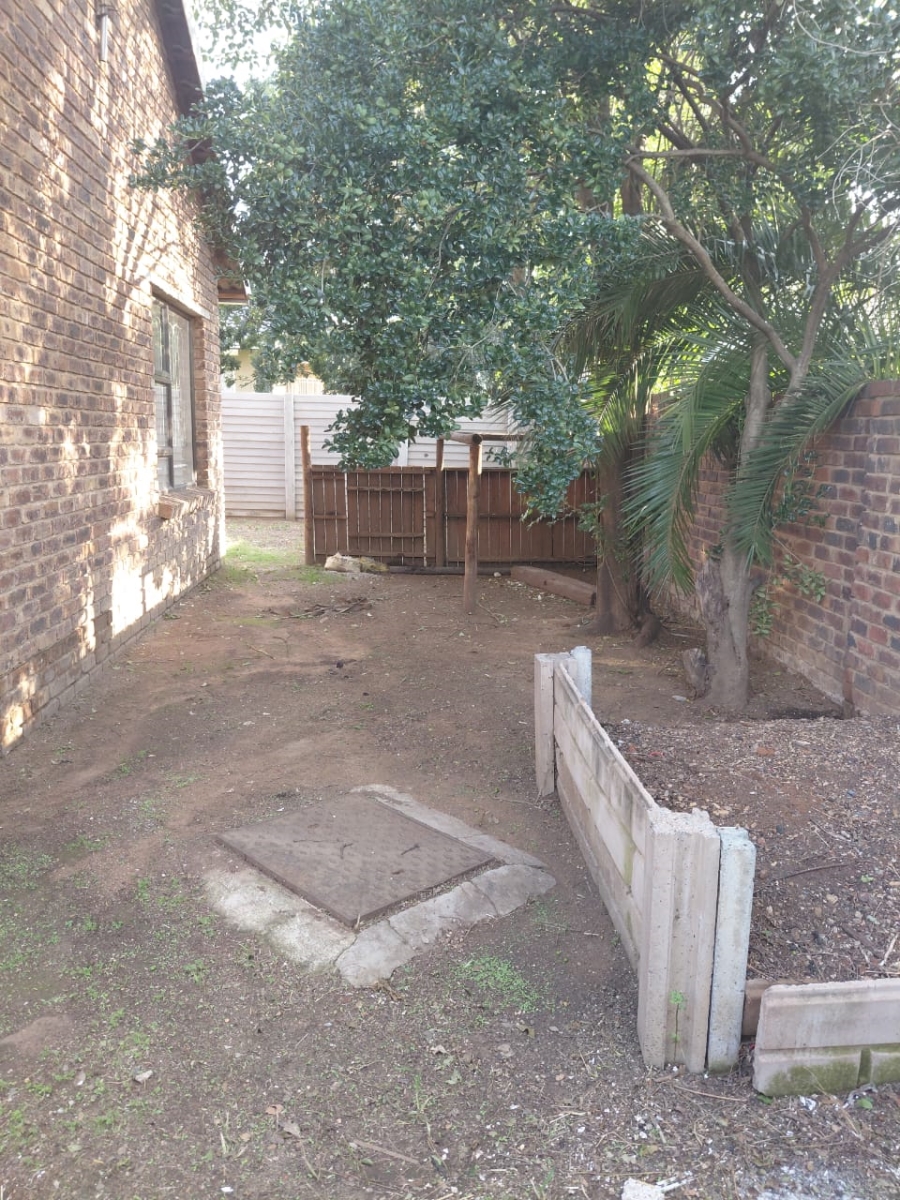 To Let 3 Bedroom Property for Rent in Birchleigh North Gauteng