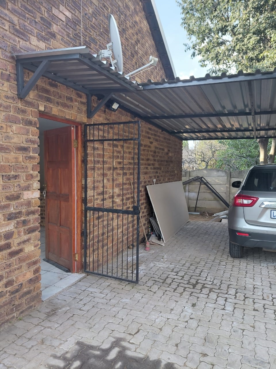 To Let 3 Bedroom Property for Rent in Birchleigh North Gauteng