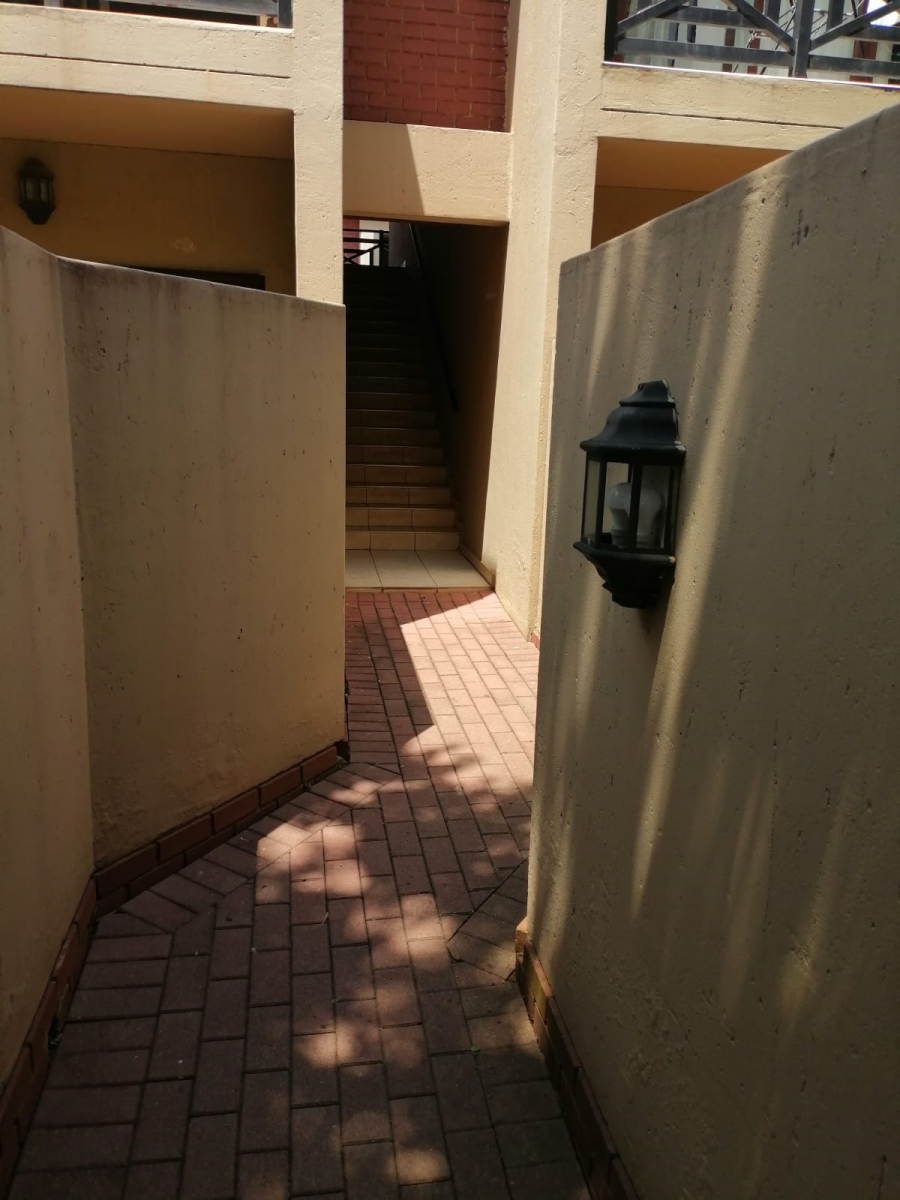 2 Bedroom Property for Sale in Pretorius Park Gauteng