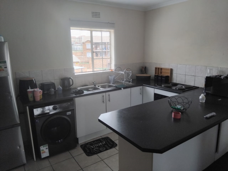 To Let 2 Bedroom Property for Rent in Terenure Gauteng