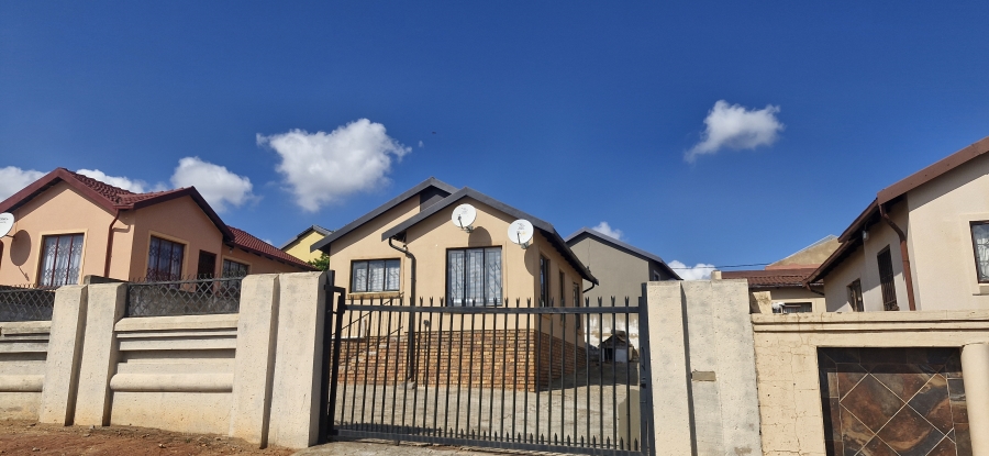 3 Bedroom Property for Sale in Mahube Valley Gauteng