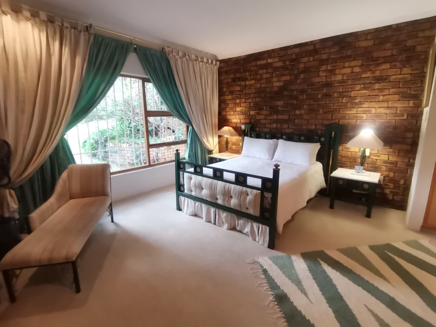 3 Bedroom Property for Sale in Mulbarton Gauteng