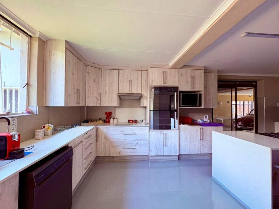 4 Bedroom Property for Sale in Brakpan Central Gauteng