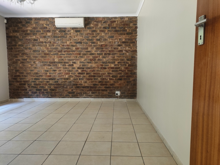 3 Bedroom Property for Sale in Silverton Gauteng