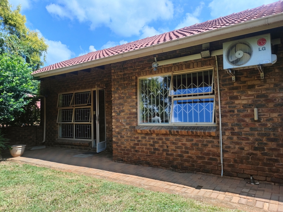 3 Bedroom Property for Sale in Silverton Gauteng