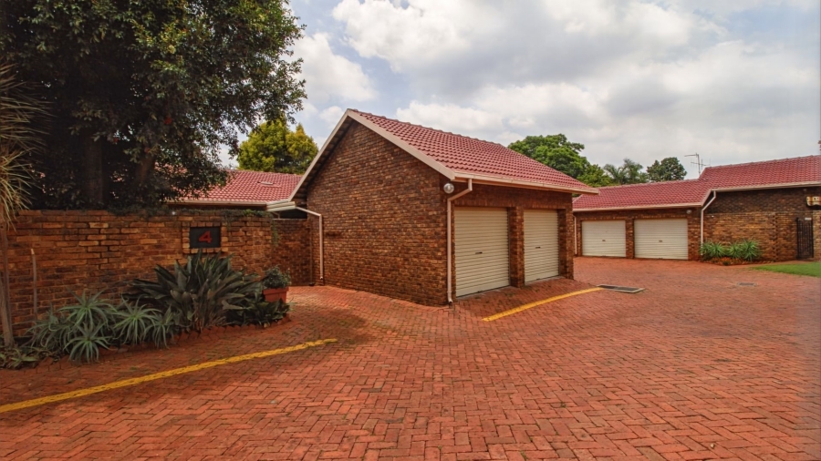 3 Bedroom Property for Sale in Silverton Gauteng