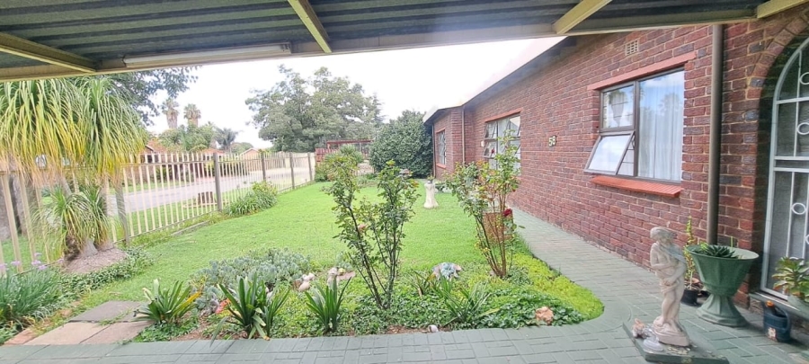 4 Bedroom Property for Sale in Dalpark Gauteng