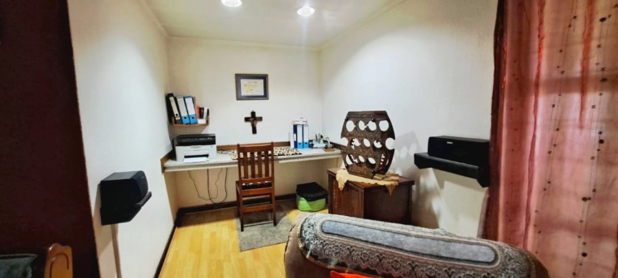 4 Bedroom Property for Sale in Dalpark Gauteng