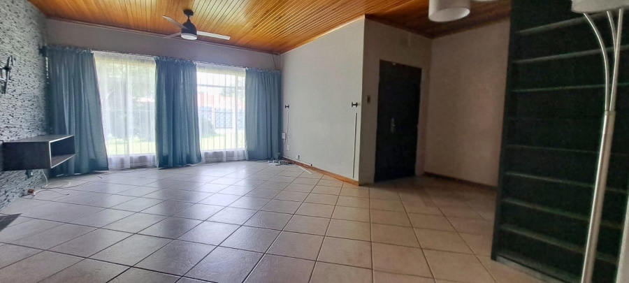 3 Bedroom Property for Sale in Selcourt Gauteng