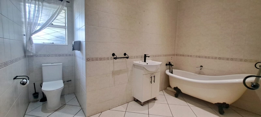 3 Bedroom Property for Sale in Selcourt Gauteng