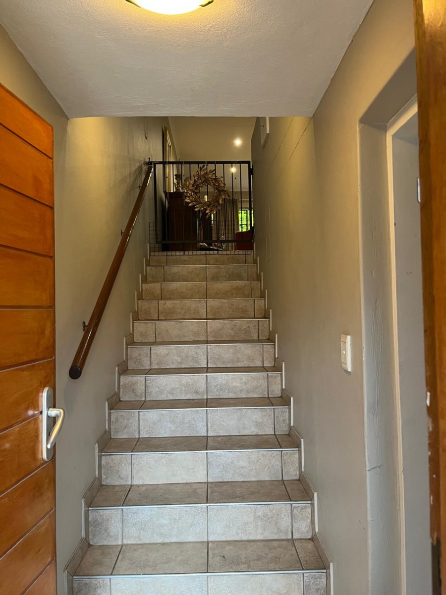 2 Bedroom Property for Sale in Faerie Glen Gauteng