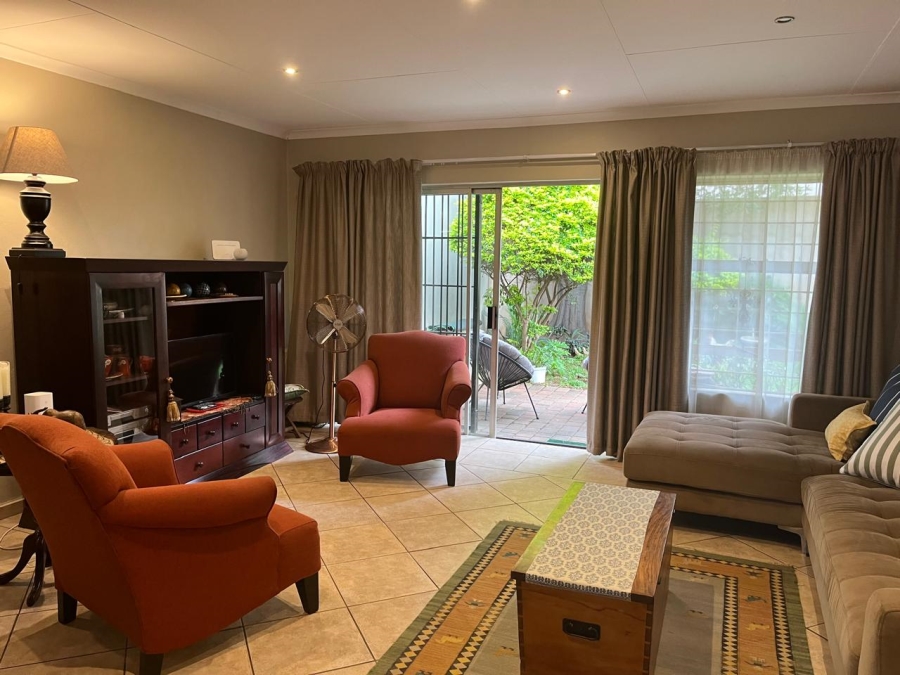 2 Bedroom Property for Sale in Faerie Glen Gauteng