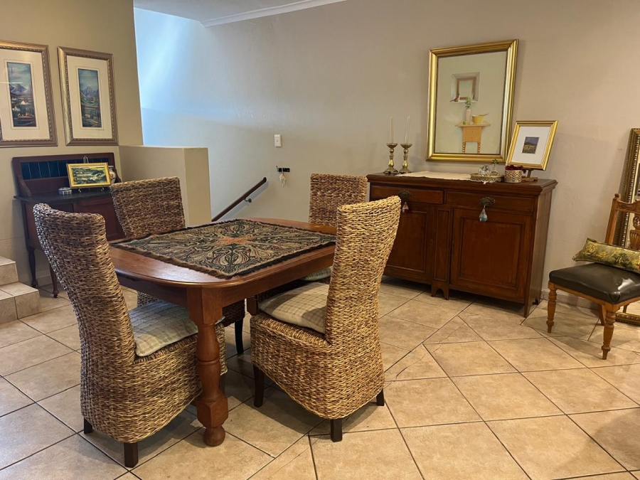 2 Bedroom Property for Sale in Faerie Glen Gauteng