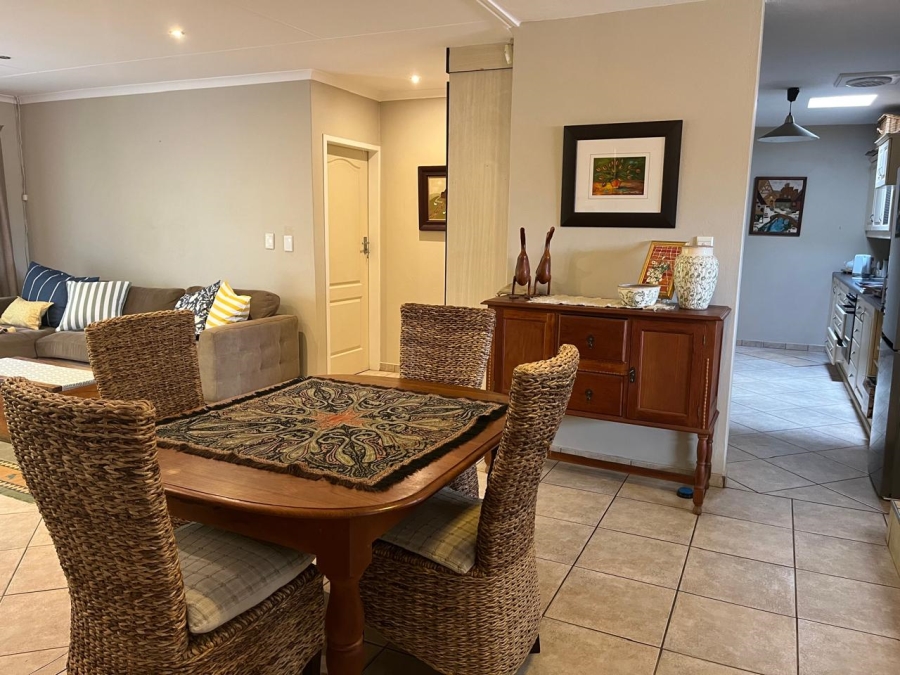 2 Bedroom Property for Sale in Faerie Glen Gauteng