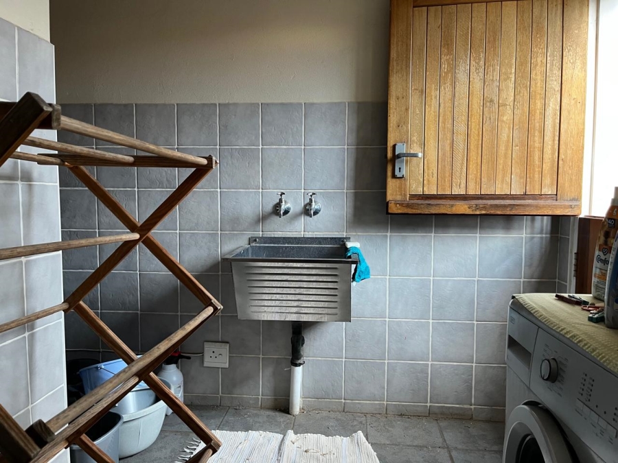 2 Bedroom Property for Sale in Faerie Glen Gauteng