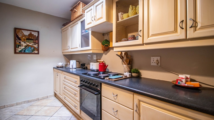 2 Bedroom Property for Sale in Faerie Glen Gauteng