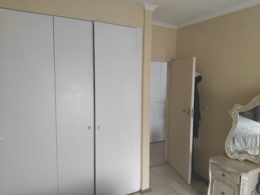 2 Bedroom Property for Sale in Birchleigh Gauteng