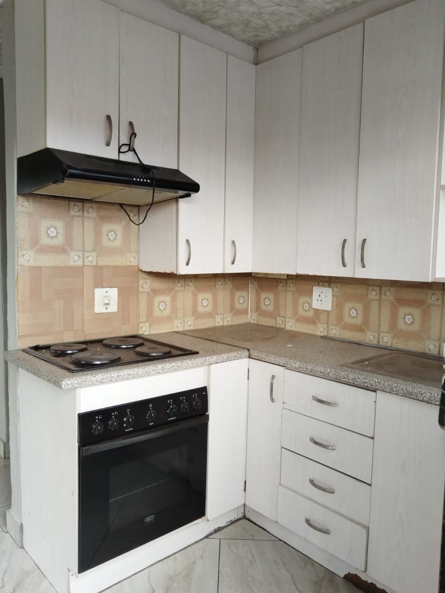 To Let 3 Bedroom Property for Rent in Birchleigh North Gauteng