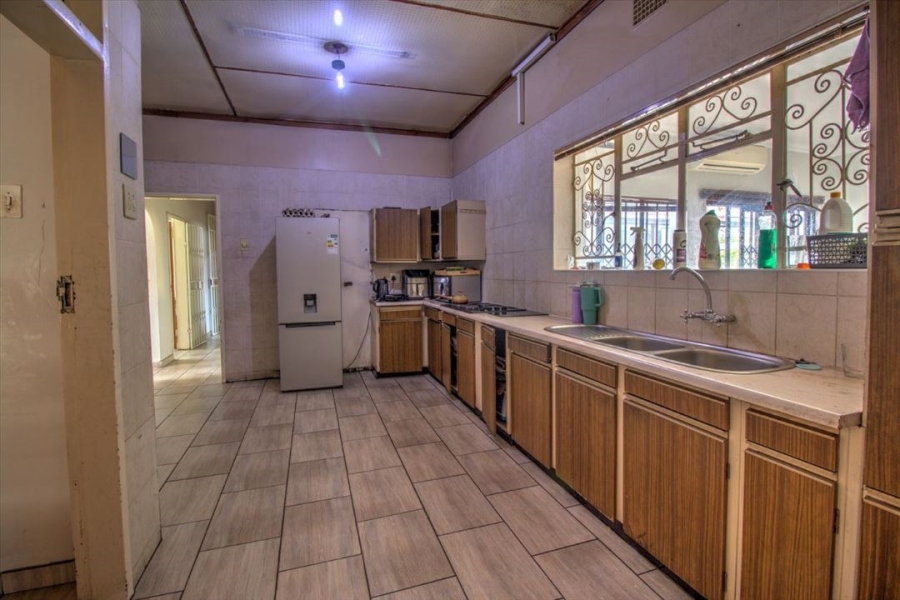 9 Bedroom Property for Sale in Kempton Park Ext 2 Gauteng