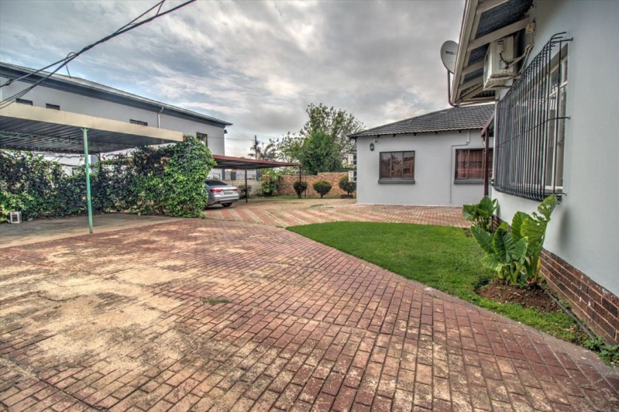 9 Bedroom Property for Sale in Kempton Park Ext 2 Gauteng