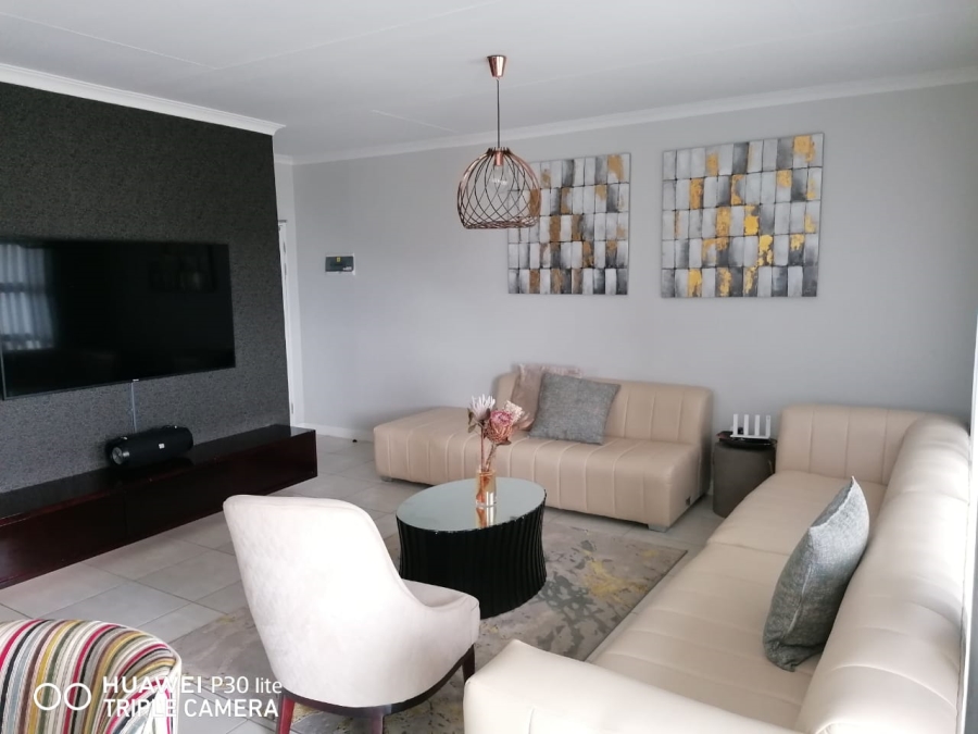 2 Bedroom Property for Sale in Willow Park Manor Gauteng