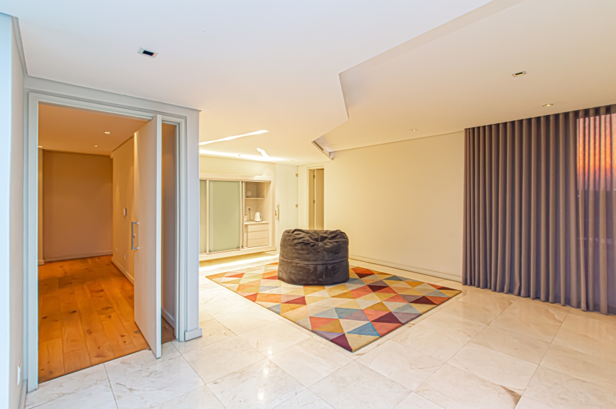 5 Bedroom Property for Sale in Bedfordview Gauteng