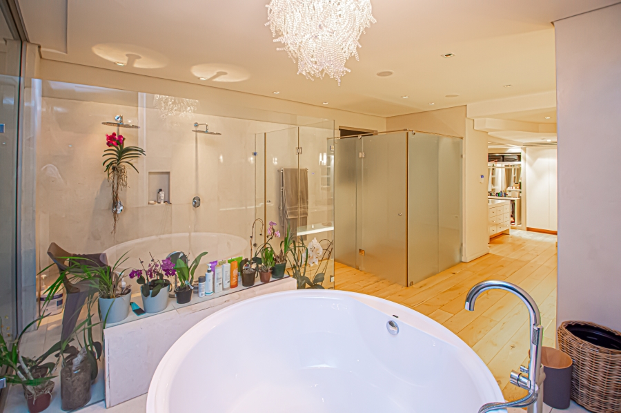 5 Bedroom Property for Sale in Bedfordview Gauteng