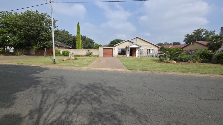 3 Bedroom Property for Sale in Ferryvale Gauteng