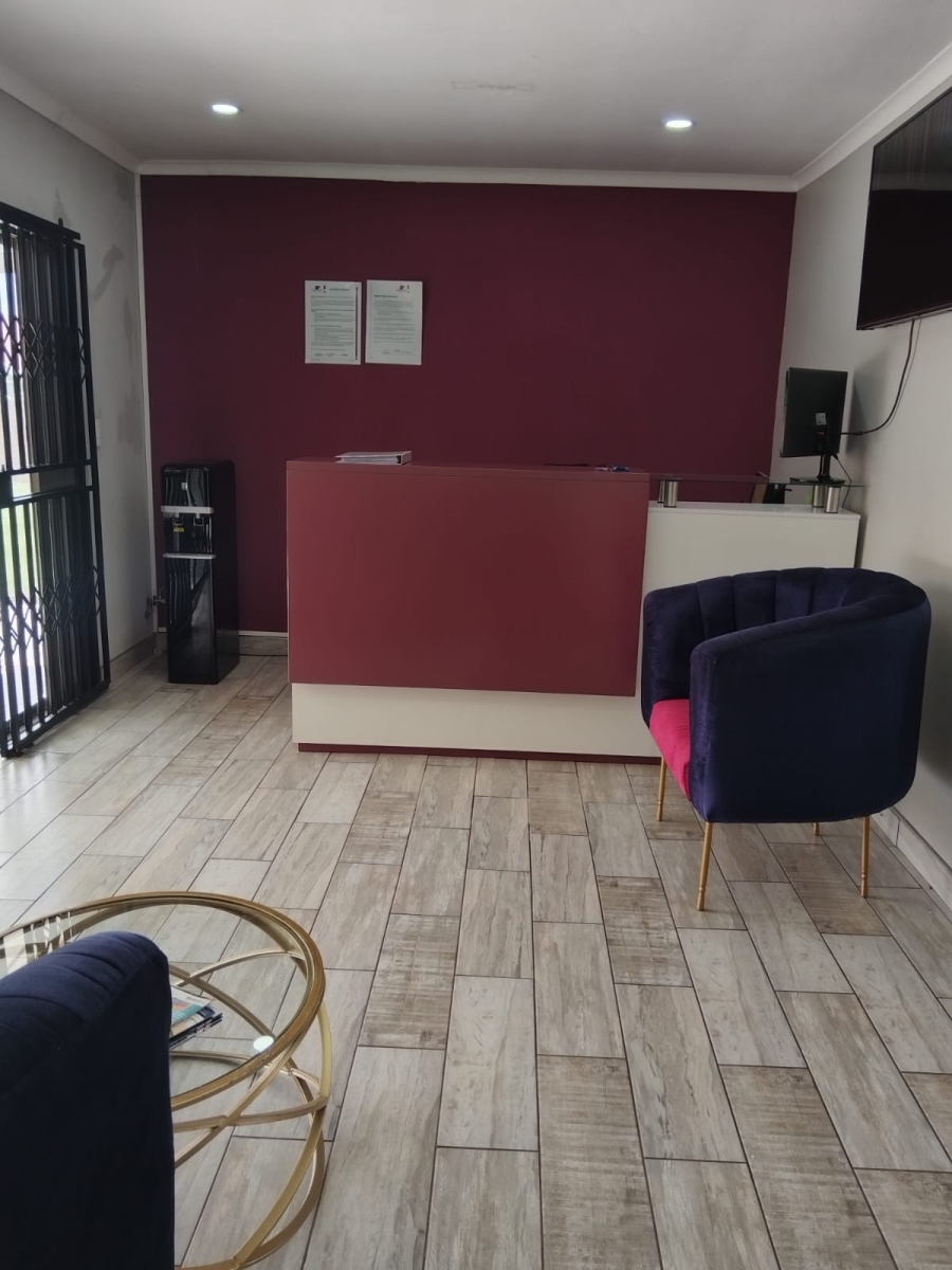 5 Bedroom Property for Sale in Birchleigh North Gauteng