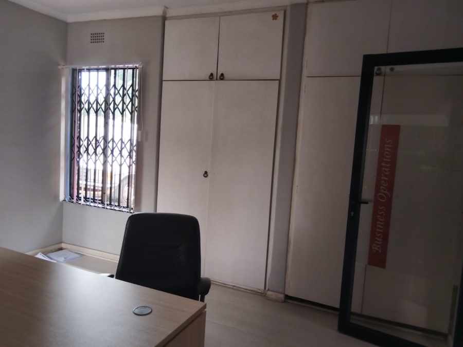 5 Bedroom Property for Sale in Birchleigh North Gauteng