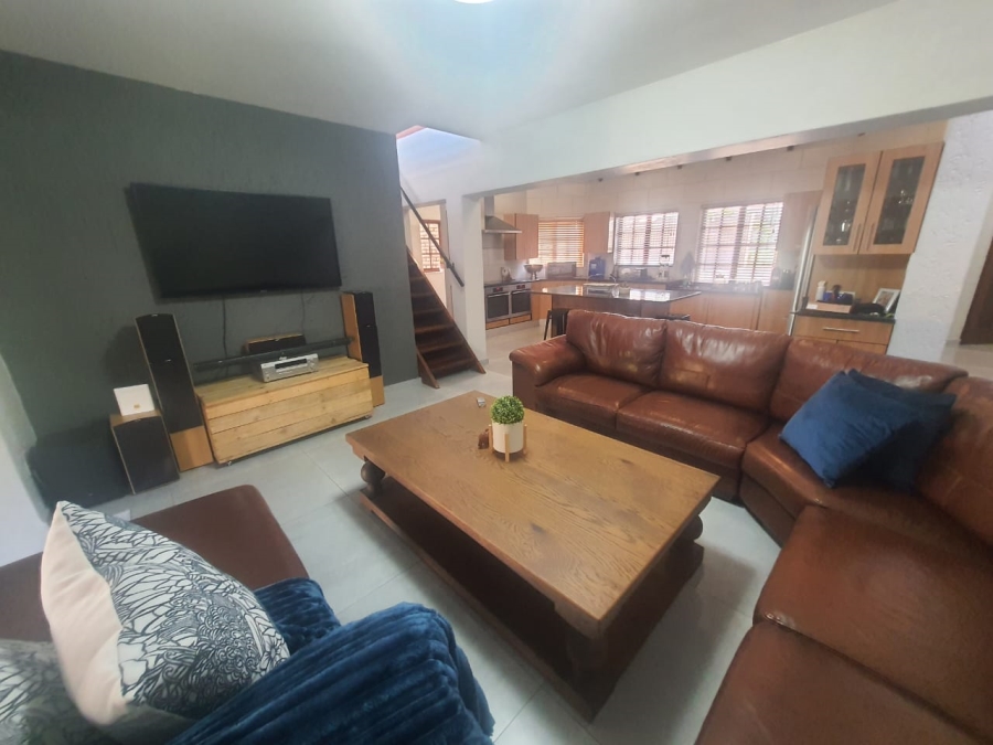 3 Bedroom Property for Sale in Vanderbijlpark SW 5 Gauteng