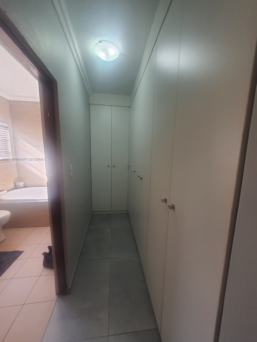 3 Bedroom Property for Sale in Vanderbijlpark SW 5 Gauteng