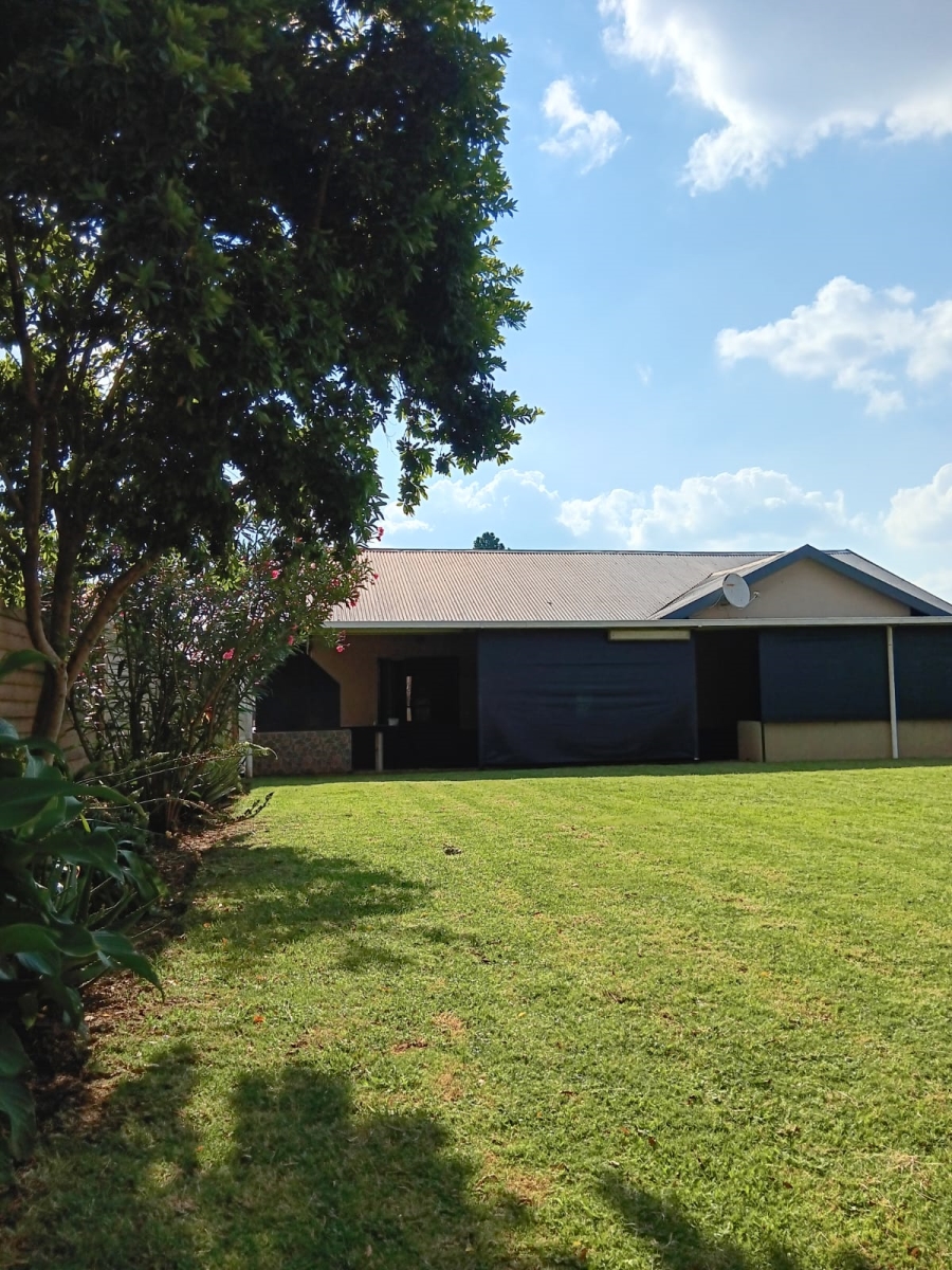 4 Bedroom Property for Sale in Vanderbijlpark Cw 6 Gauteng
