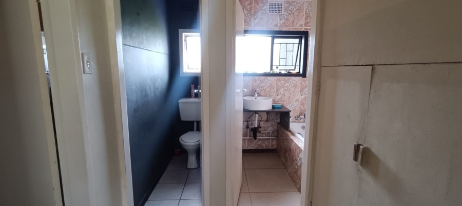 4 Bedroom Property for Sale in Vanderbijlpark Cw 6 Gauteng