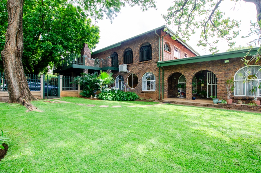 3 Bedroom Property for Sale in Les Marais Gauteng