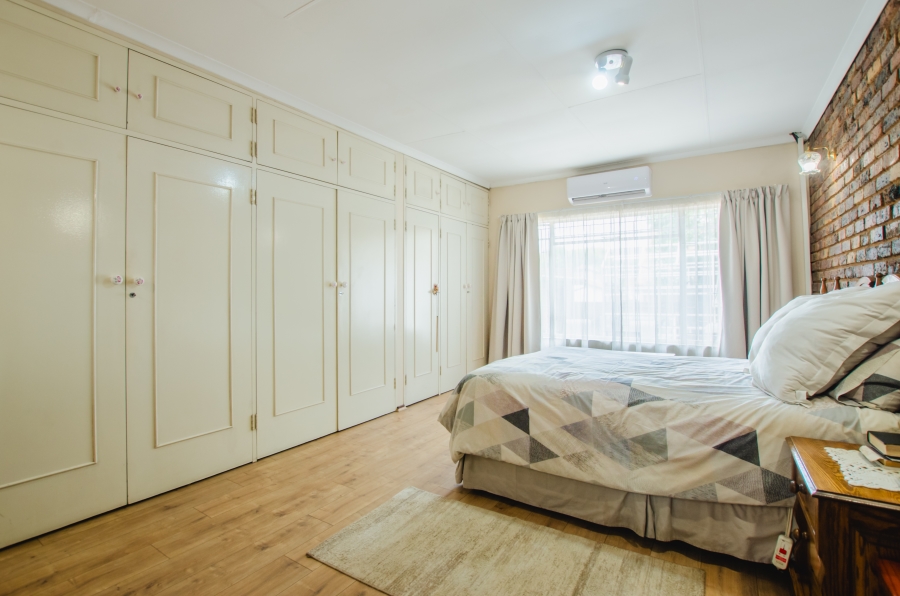 3 Bedroom Property for Sale in Les Marais Gauteng