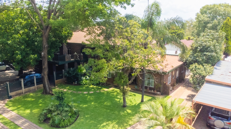 3 Bedroom Property for Sale in Les Marais Gauteng