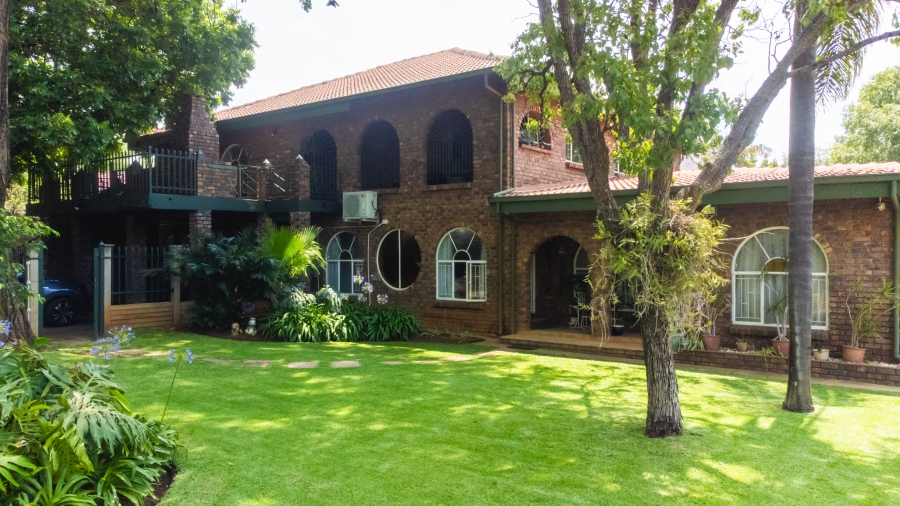 3 Bedroom Property for Sale in Les Marais Gauteng