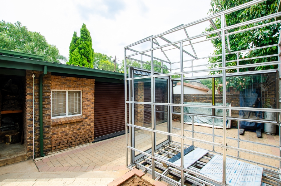 3 Bedroom Property for Sale in Les Marais Gauteng