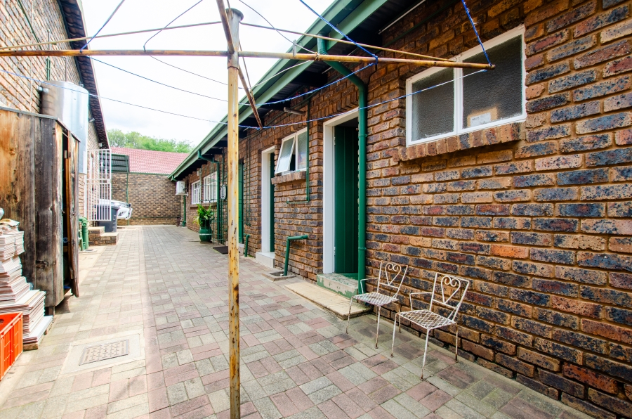 3 Bedroom Property for Sale in Les Marais Gauteng