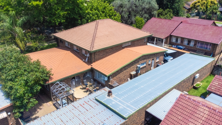 3 Bedroom Property for Sale in Les Marais Gauteng