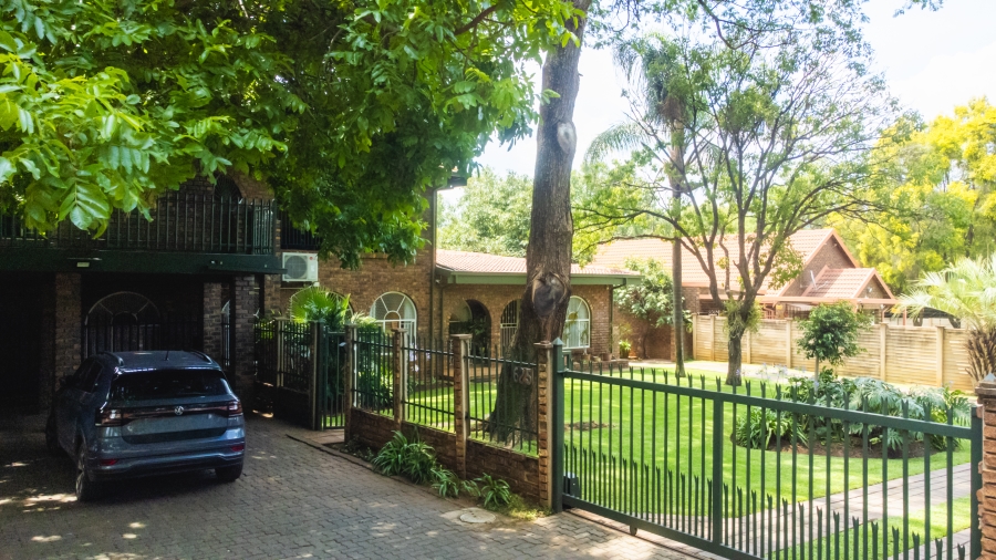 3 Bedroom Property for Sale in Les Marais Gauteng
