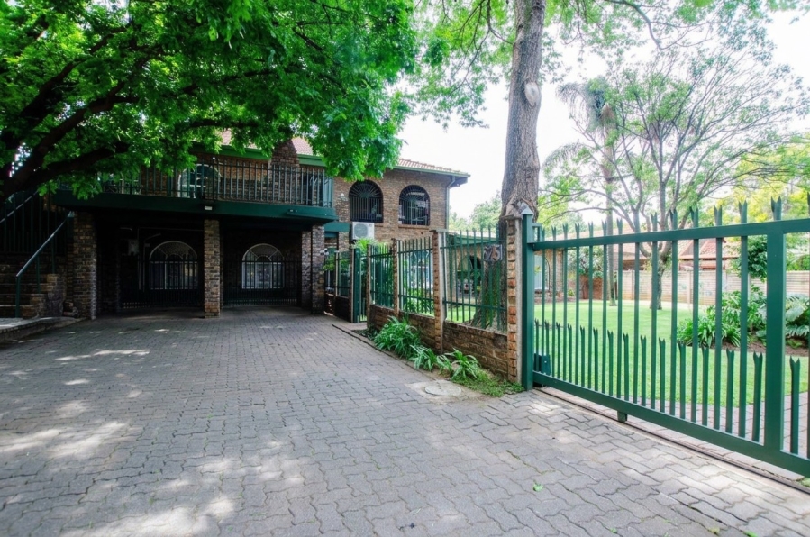 3 Bedroom Property for Sale in Les Marais Gauteng